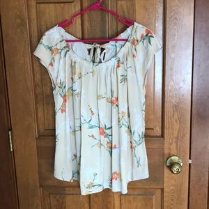 AGLOW MATERNITY SZ M SATIN TOP